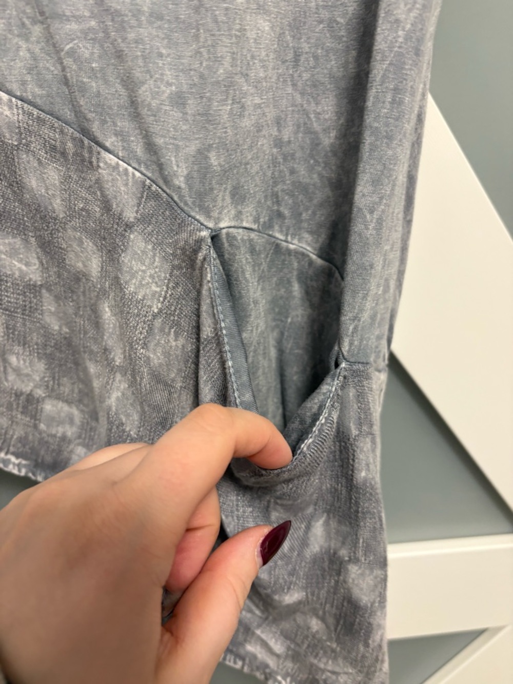 Chalet et ceci- Gray Acid-Wash Asymmetric Short Sleeve Tunic - Picture 6 of 9